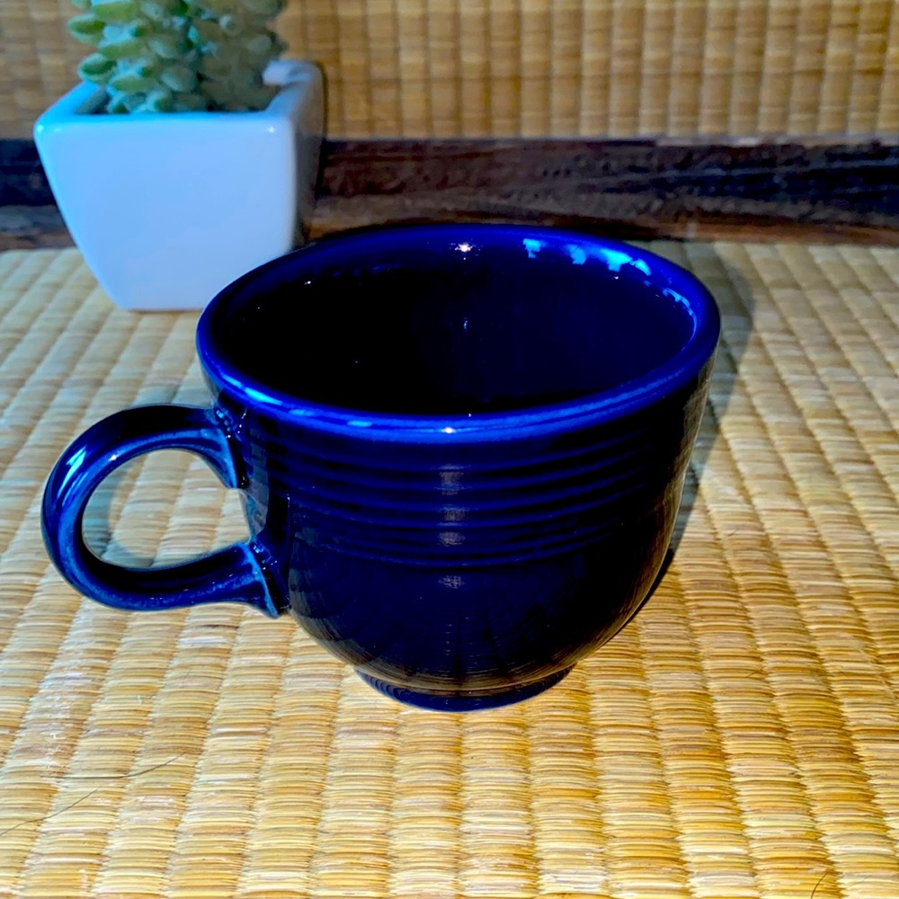 NWOT: Vintage FIESTAWARE BY HLG: 1 Tea Cup w/o coaster in Colbalt